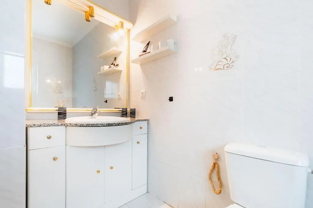 Apartamento En Barrio Sevillano, Free Bus, Metro